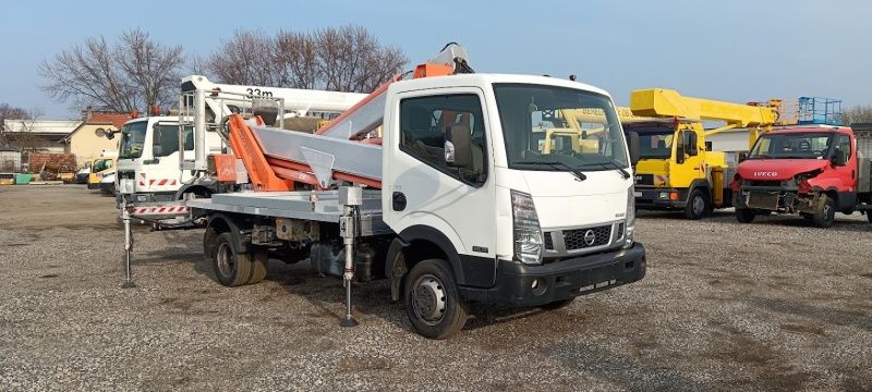 Nissan Cabstar Multitel MX250 - 25,3m - 200kg Nissan Cabstar Multitel MX250 - 25,3m - 200kg