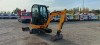 JCB 8018 - 3 db kanállal JCB 8018 - 3 db kanállal