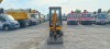 JCB 8018 - 3 db kanállal JCB 8018 - 3 db kanállal